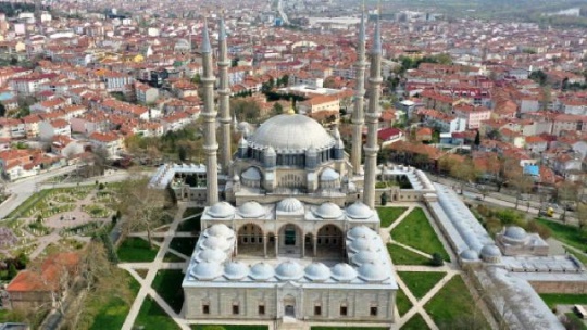 TOPKAPI SARAYI-AYASOFYA CAMİ-SULTANAHMET CAMİ-SELİMİYE CAMİ-TEKNE TURU-ÇAMLICA CAMİ VE TEPESİ